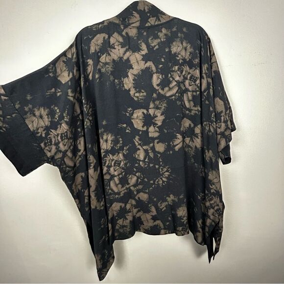 ETAL made in Melbourne ADRIENNE ROLL-NECK TOP BE - Picture 2 of 7